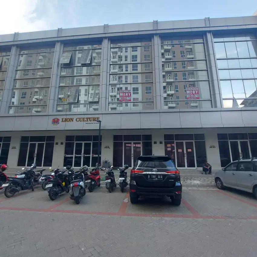 Dijual ruko pik2 bisa gandeng 3 Semua 3 lantai total ukuran 13.5x16