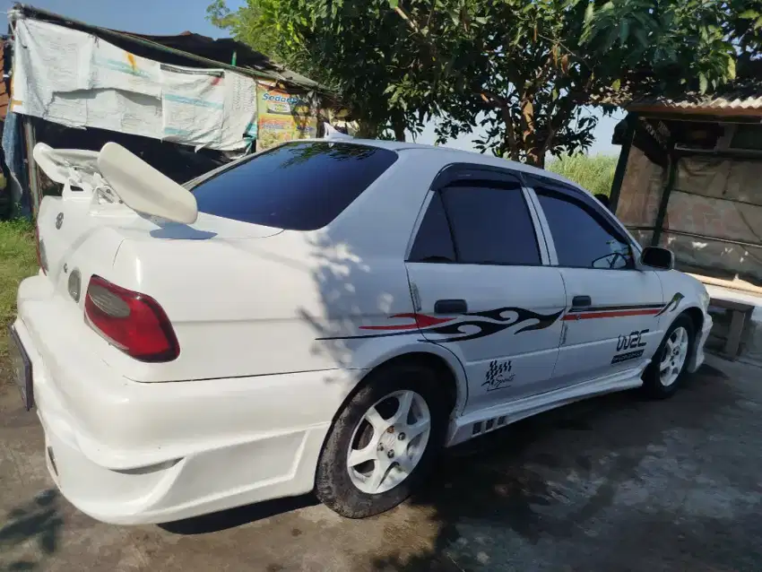 Mobil keluarga irit sehat dan terawat