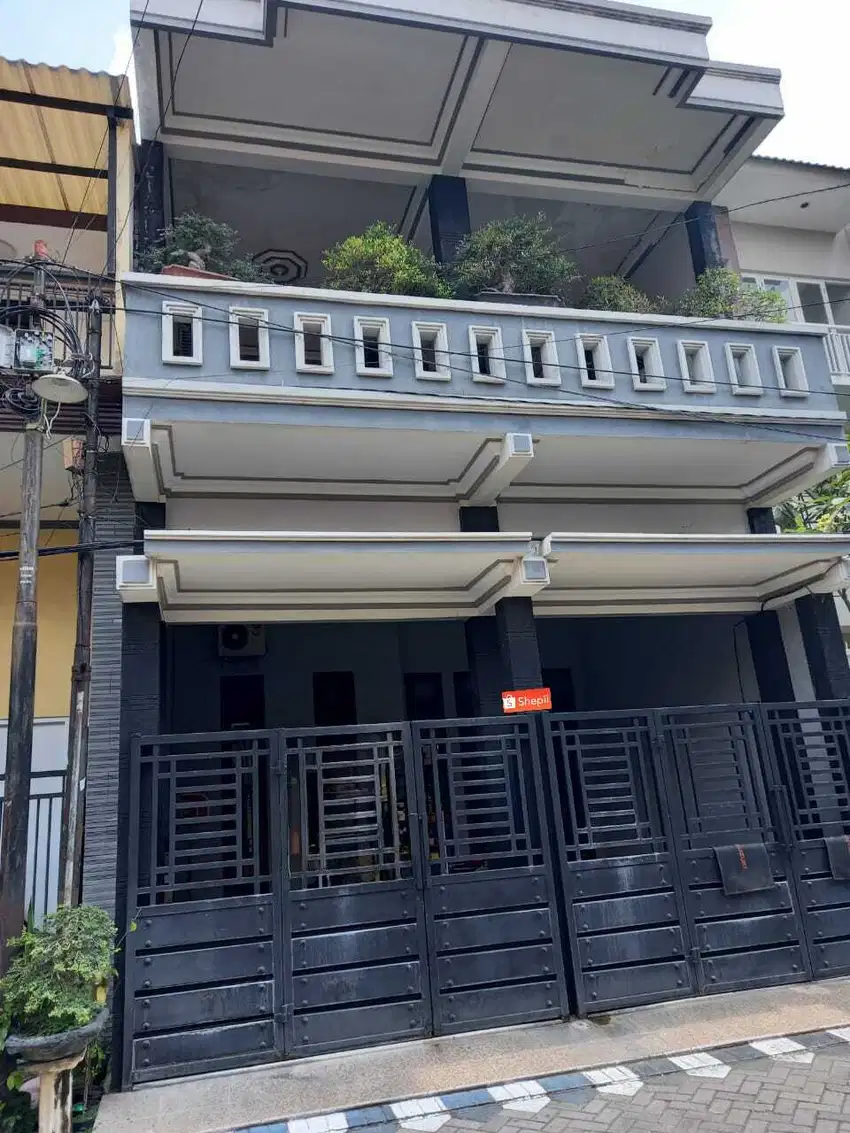 Dijual Rumah 2.5 lantai Lokasi Perum. Gunungsari Indah Surabaya
