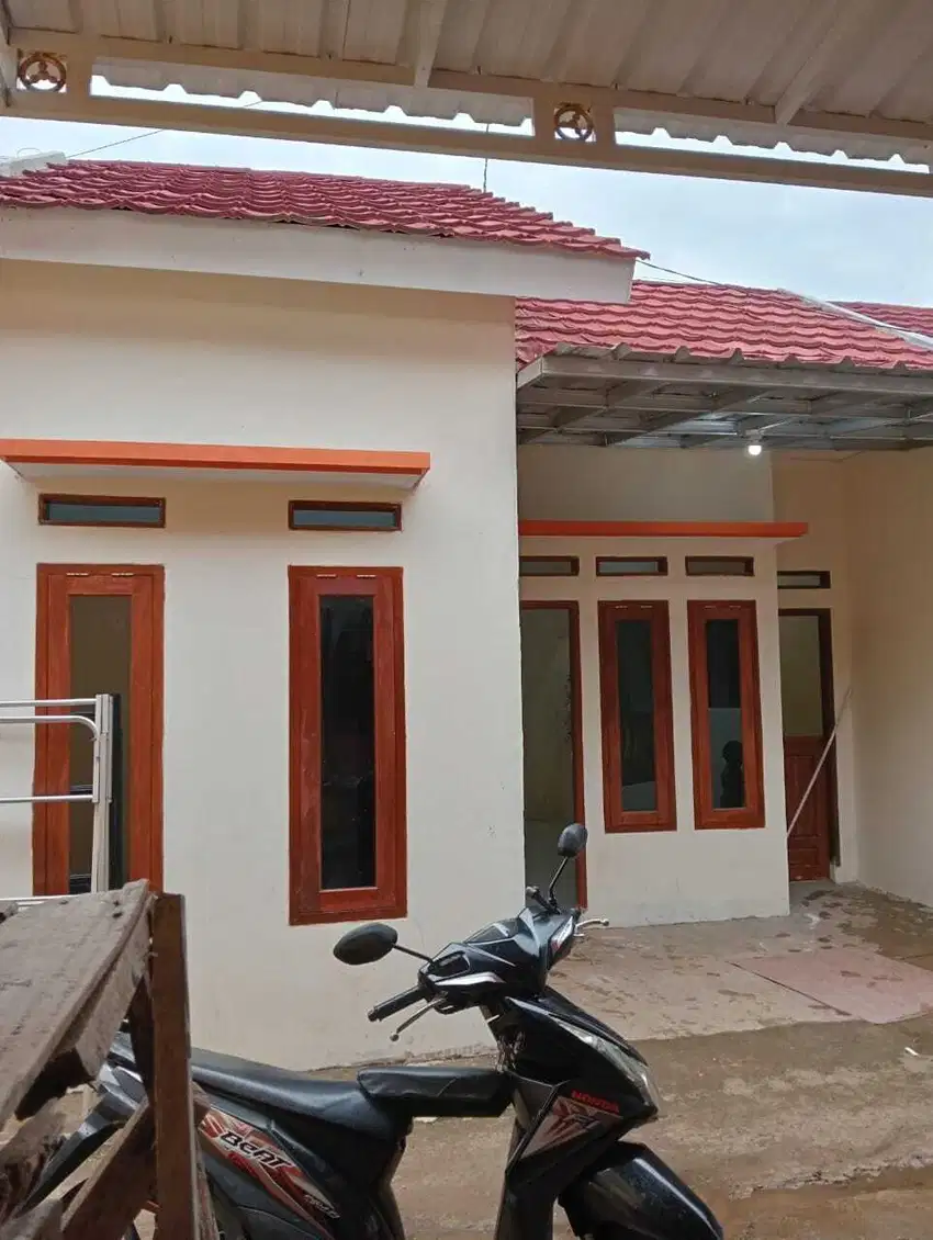 RUMAH MURAH 2 KAMAR SIAP HUNI AKSES STRATEGIS HANYA 185 JUTAAN