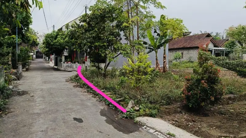 TANAH  100 M DEKAT KAMPUS UII