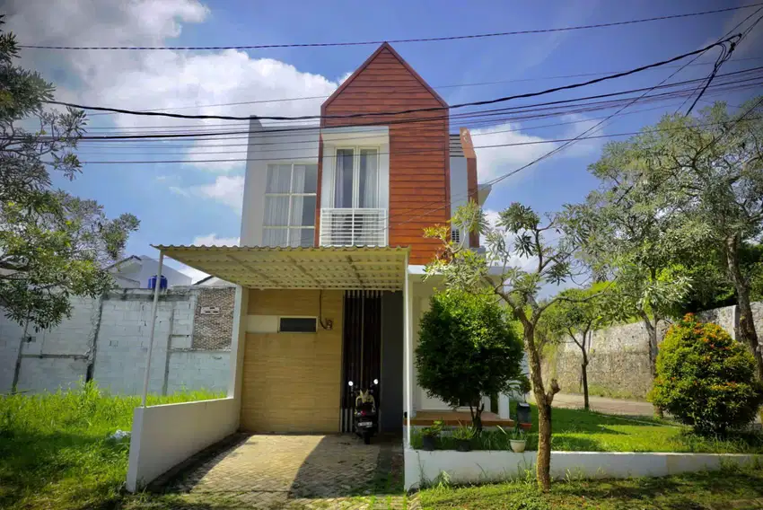 Di jual BU Rumah Di kota serang 2 lantai Ala korea