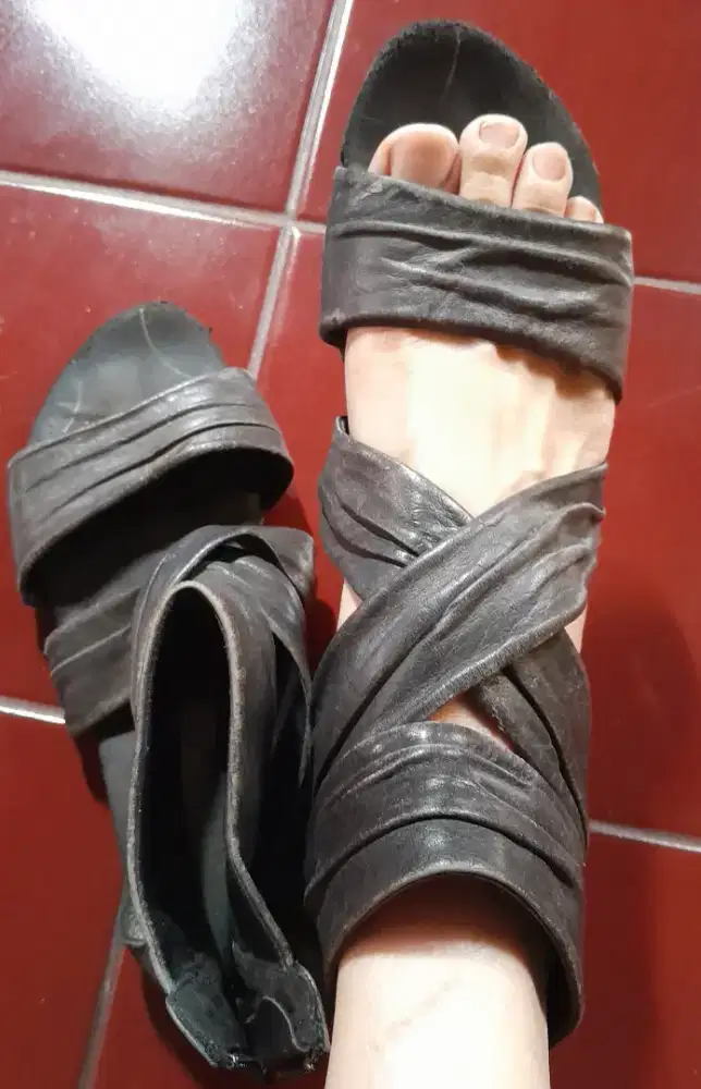 Sepatu sandal gladiator kulit asli merk dr ong, 37