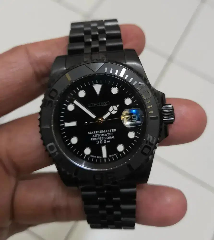 Seiko mod black submarine dial nh35movement