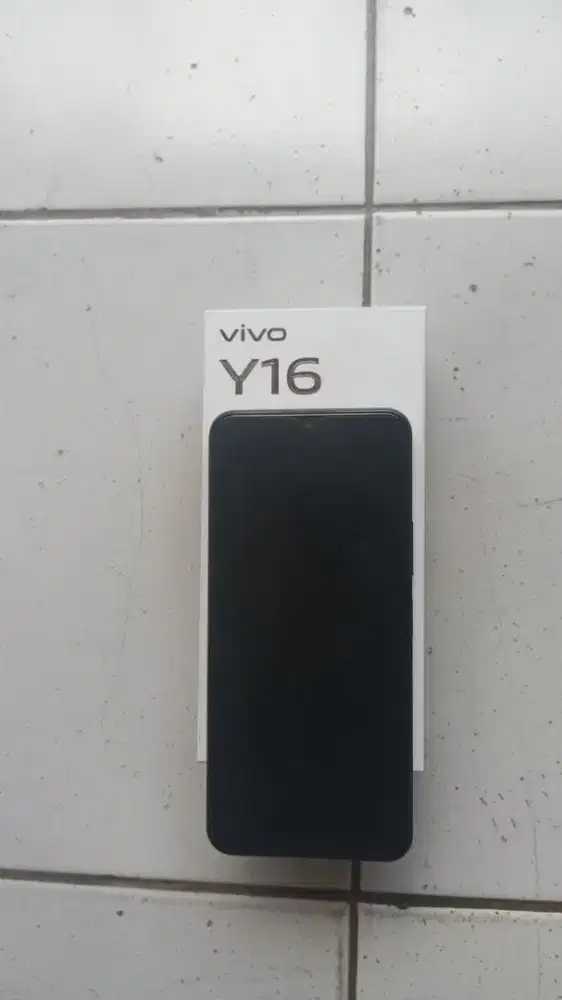 Di jual Hp vivo Y16 Ram 4+4 Rom 64GB kondisi lengkap dan baik