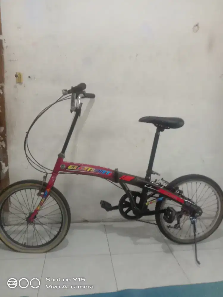 Di jual sepeda lipat ukuran 20 inci Marek element sepeda tinggal gowes