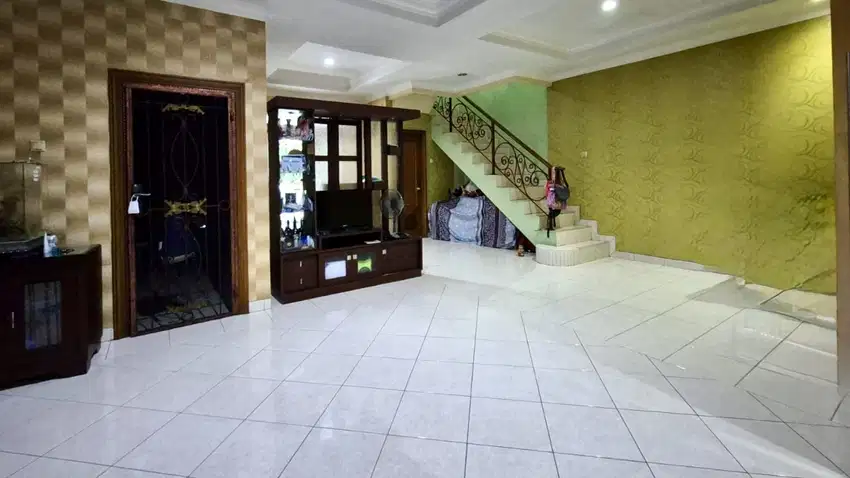 Dijual Rumah Minimalis 8x18m2 Gading Pelangi