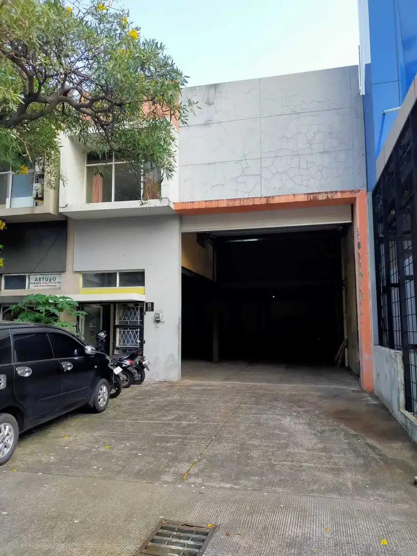 Disewakan gudang siap pakai di pergudangan Bizpark 2 cakung jaktim