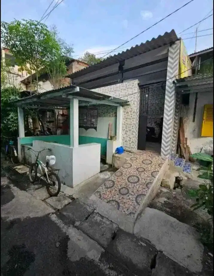 Dijual Kost Aktif tengah kota mataram. akses jalan Montor
