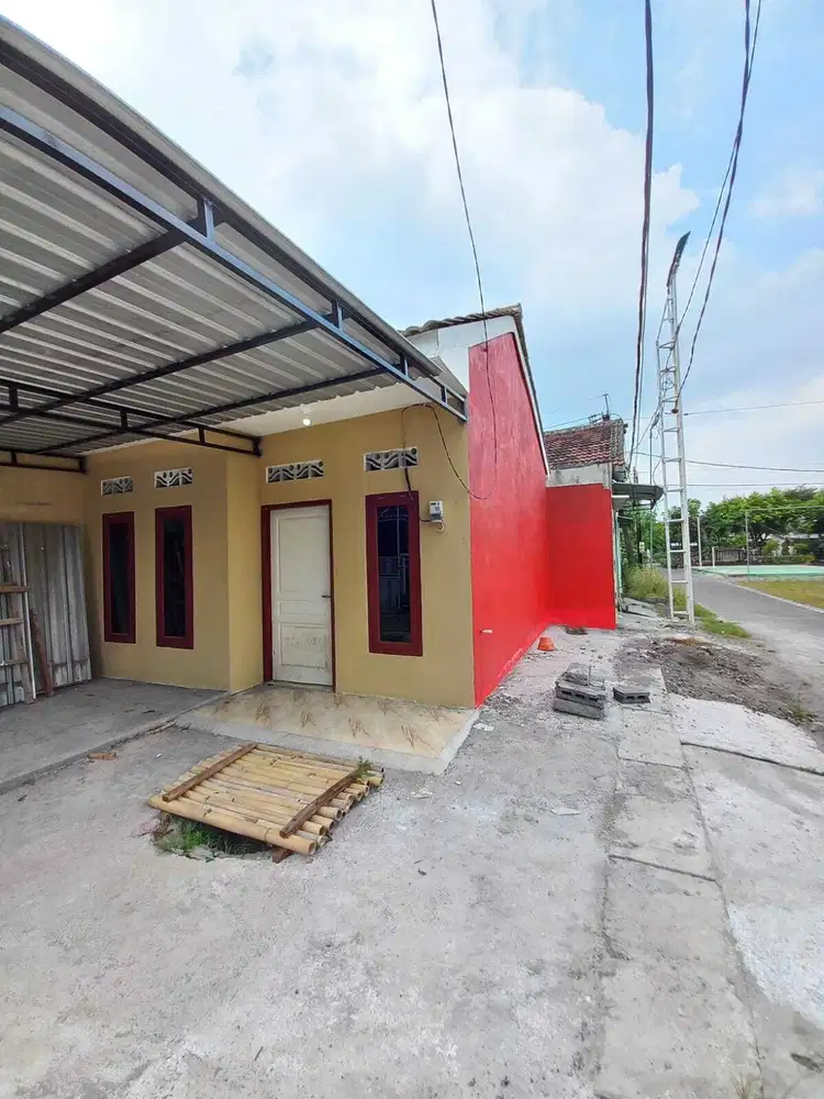 Rumah siap huni pojok // 300jutaan SHM Ready