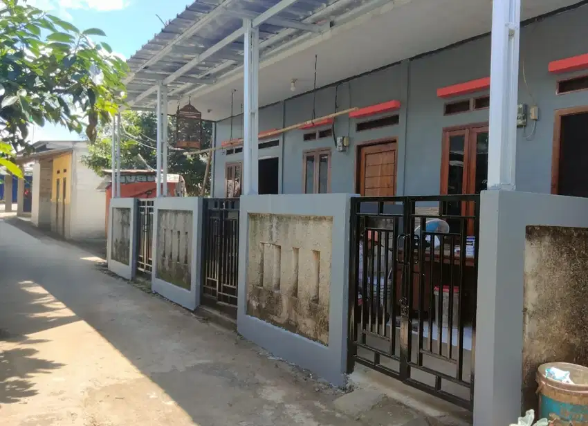 Rumah Kontrakan 9 Pintu Hoek Dengan Sisa Tanah Luas S8831