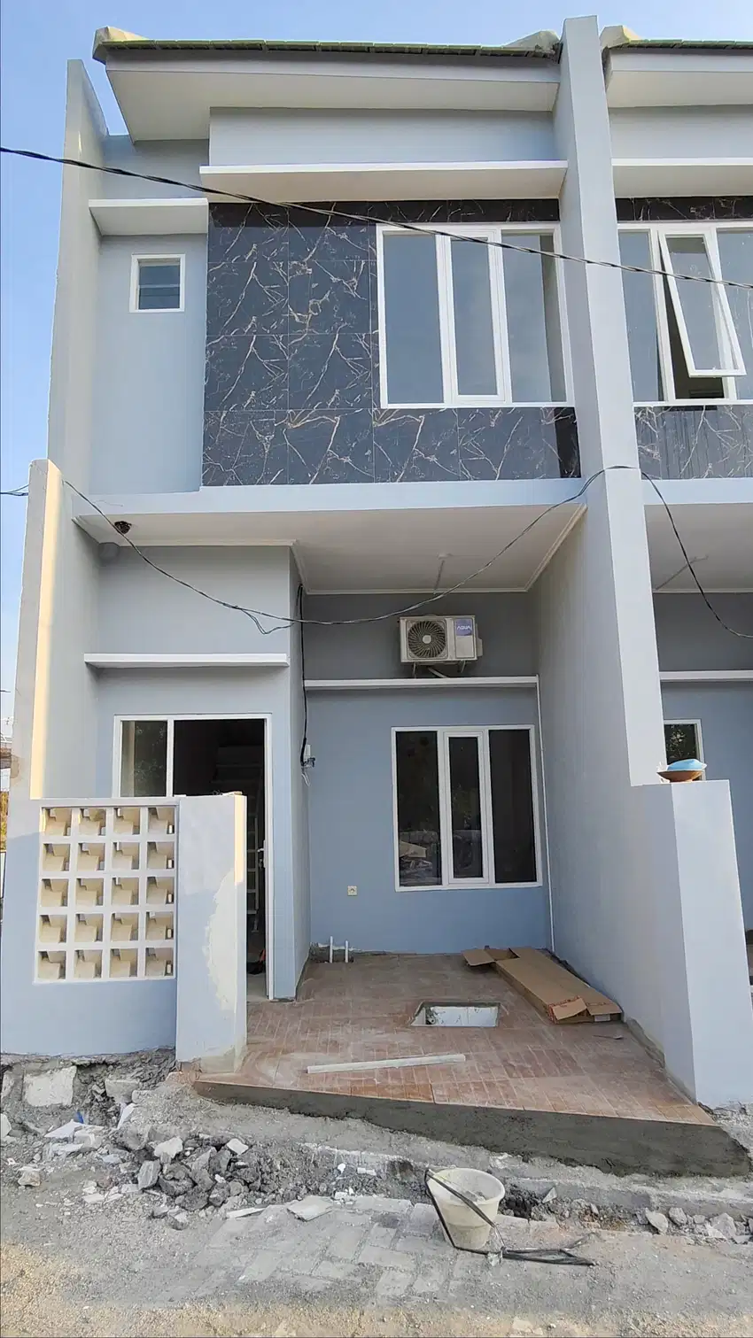 Rumah Baru 2 Lantai Di Gununganyar Tambak, Dekat Poltek Pelayaran OERR