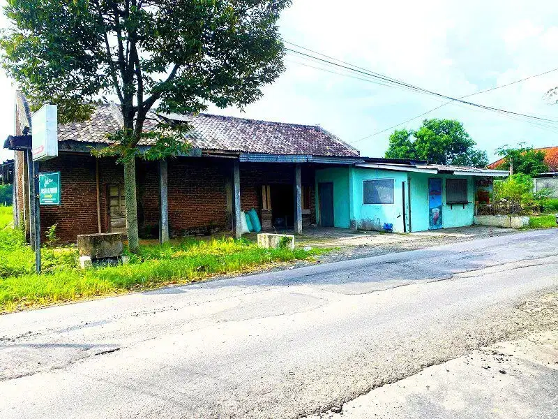 Tanah Pinggir Jalan Raya Karanganyar Bonus Bangunan