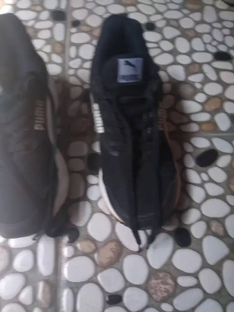 Sepatu puma made in vietnam