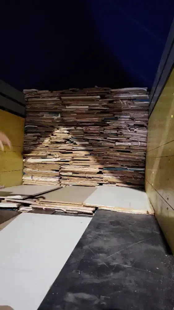 Partickel board potongan