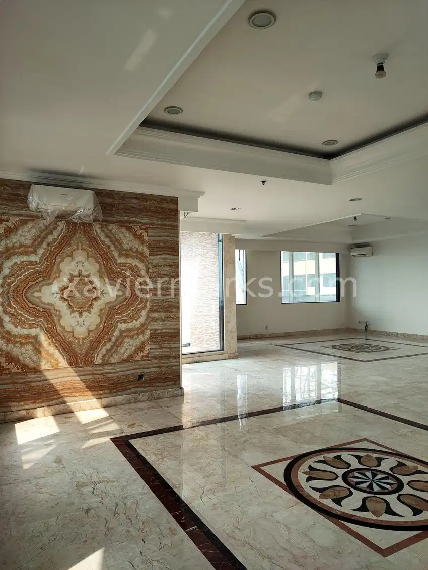 PENTHOUSE THE PARK RESIDENCE KELAPA GADING 4 BR BRAND NEW