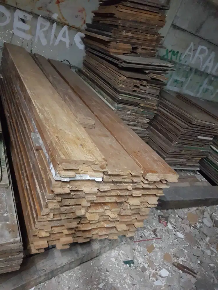 Papan jati utuh  bekas waton