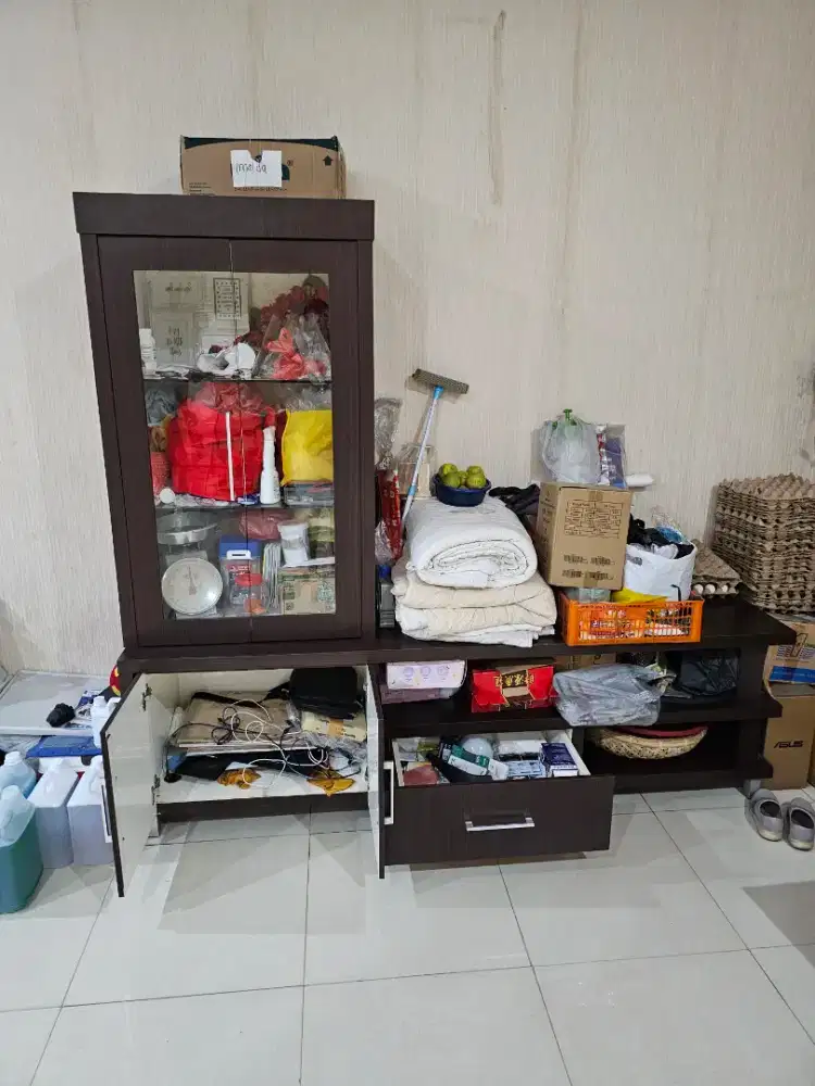 Lemari Kayu Asli (Sangat mulus)