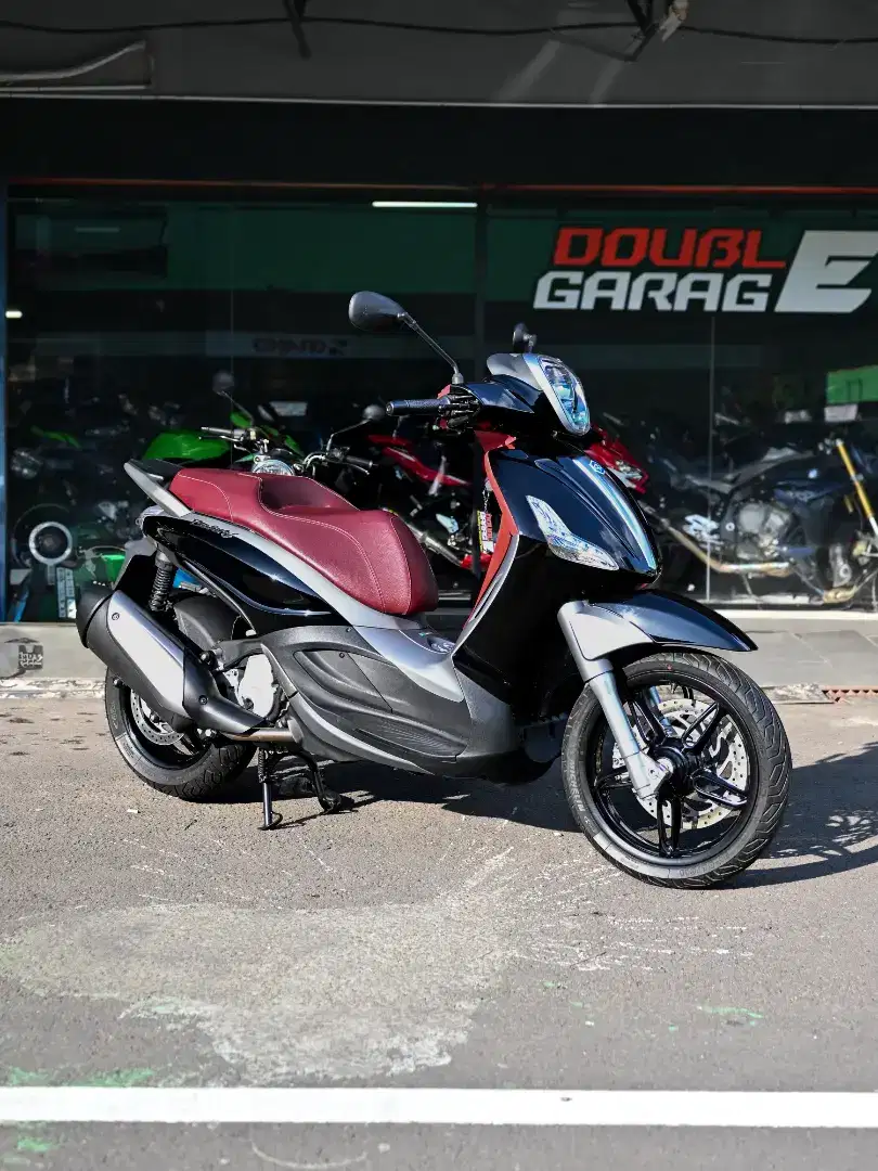 PIAGGIO BEVERLY 350 KM 001 LANGSUNG ISI NAMA