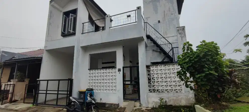 Rumah 1,5 Lantai (Taman Tirta Cimanggu)