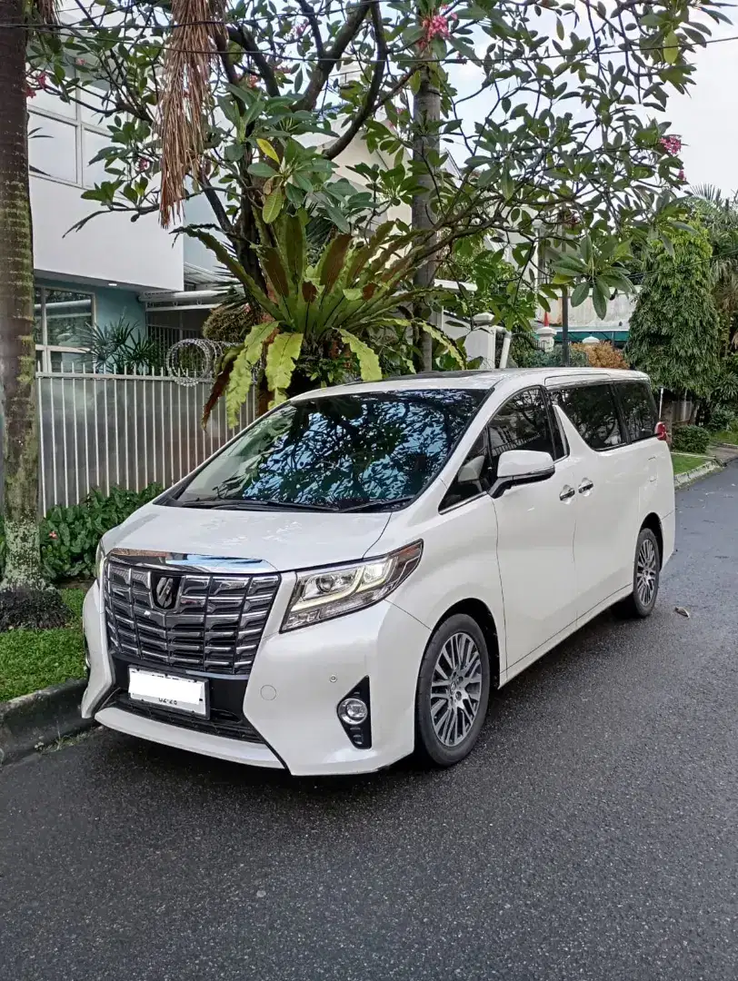 Di jual Toyota Alphard 2.5G Putih 2018