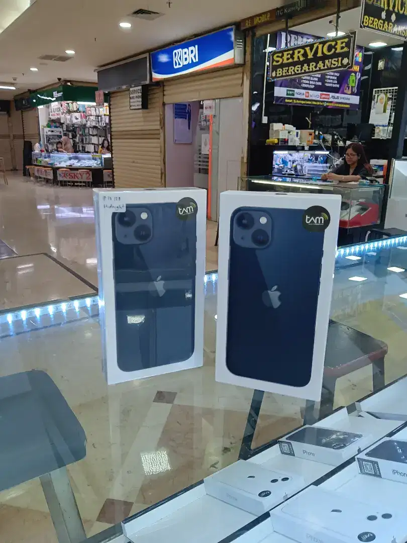 Boleh Kredit iPhone 13 New 128GB resmi Kredit Mudah dan Singkat.