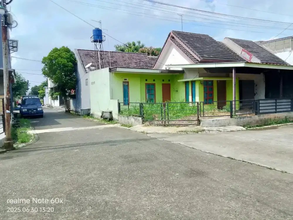 Dukuh Zamrud Rumah Di Jual Posisi Hook Dengan Lokasi Strategis