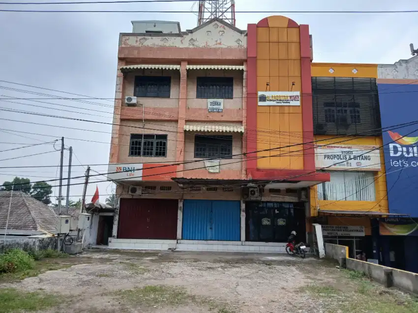 Disewakan 1 unit Ruko Tengah Kota Jalan Basuki Rahmat Palembang