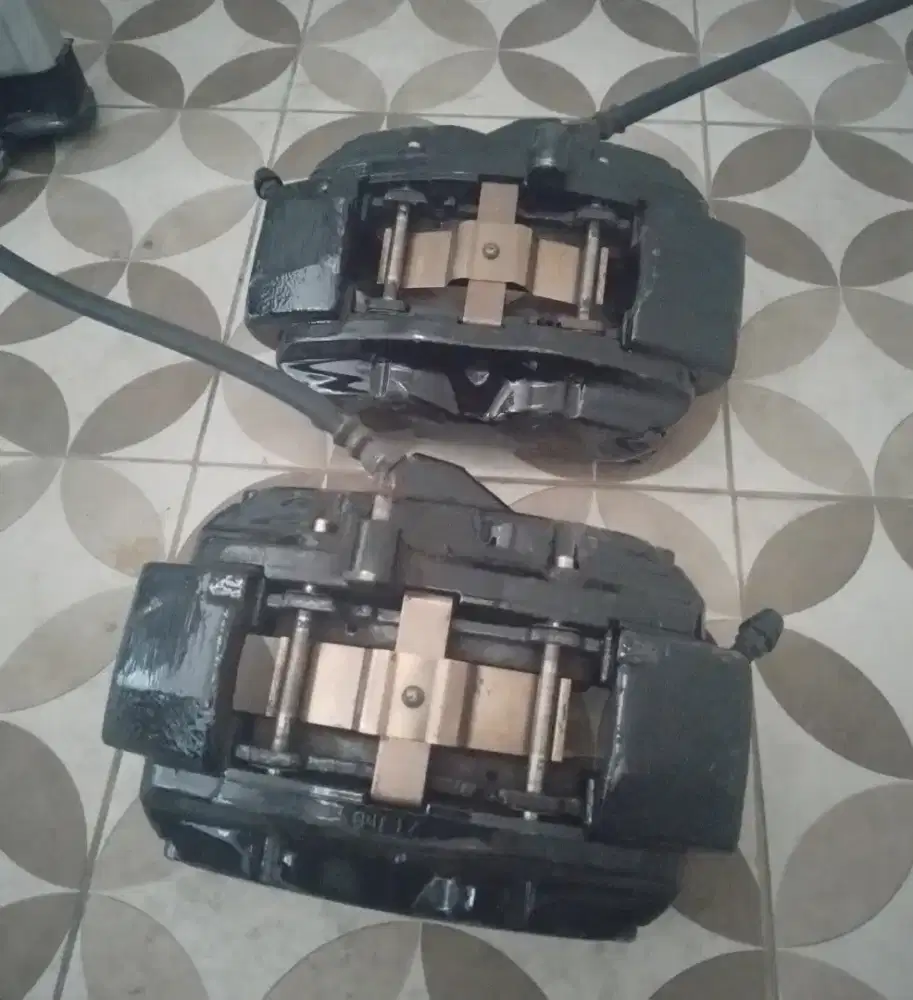 JUAL Kaliper rem Brembo 4 pot OEM Mercy