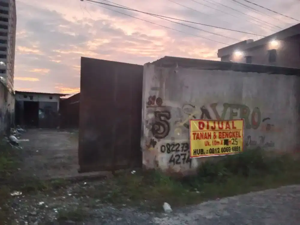Dijual tanah bangunan bengkel  uk. 10m x 25m