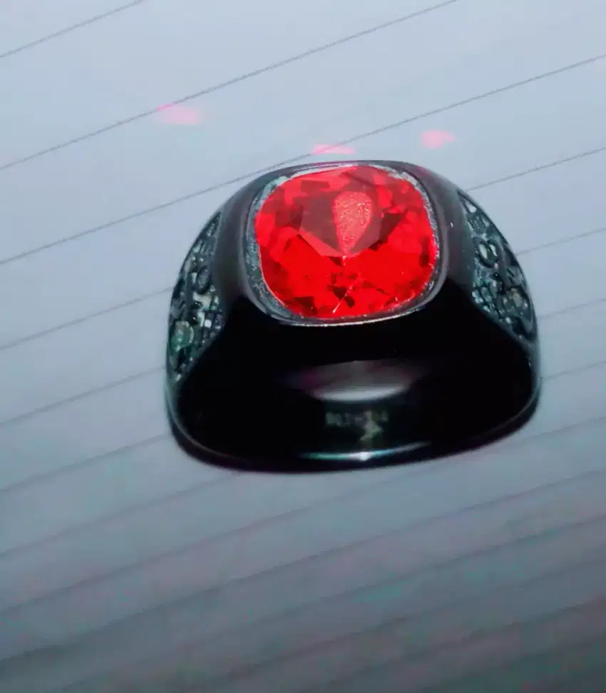 Cincin merah delima