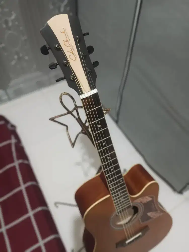 Jual gitar Merek Cole clak