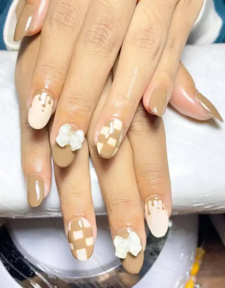 Cantik denganNail art