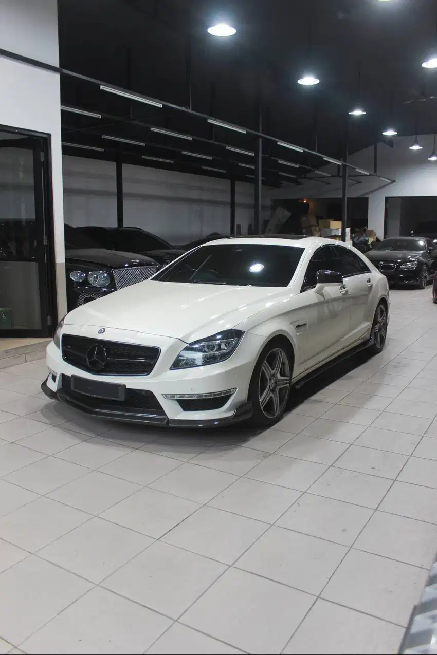 2012 Mercedes-Benz CLS63 AMG Diamond White