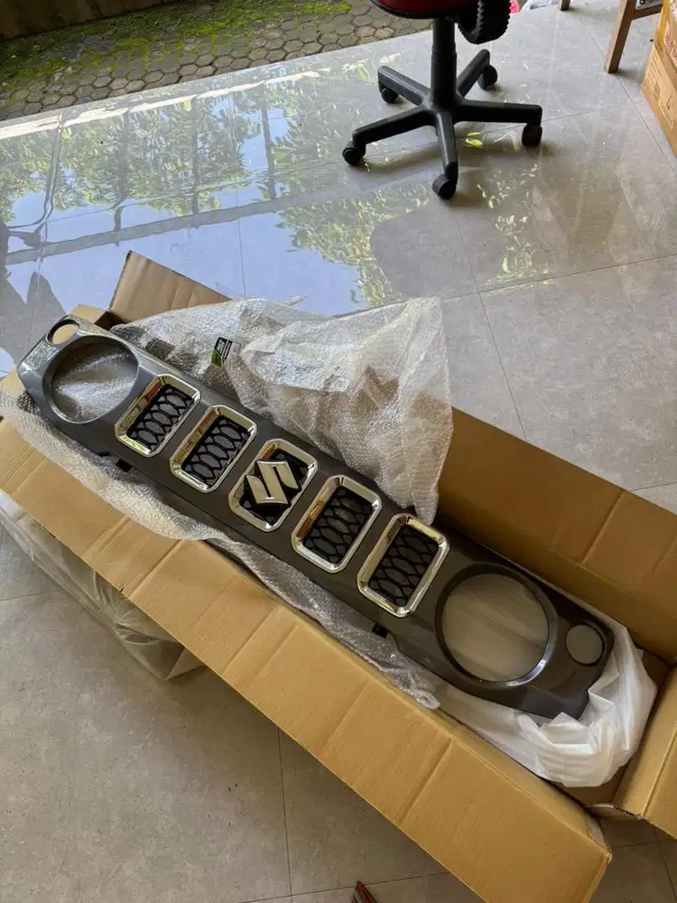 Grill Jimny JB74 JC74 New ori SGP