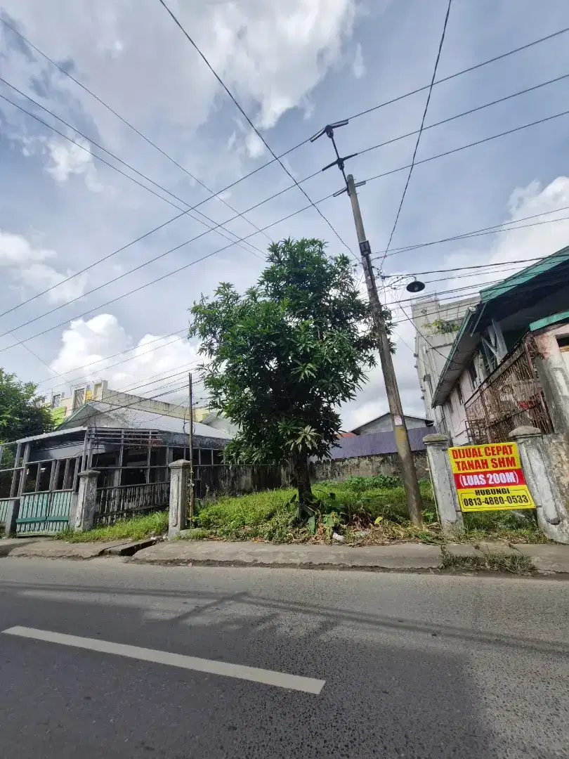 Dijual cepat Nego lokasi pinggir jln ditengah kota