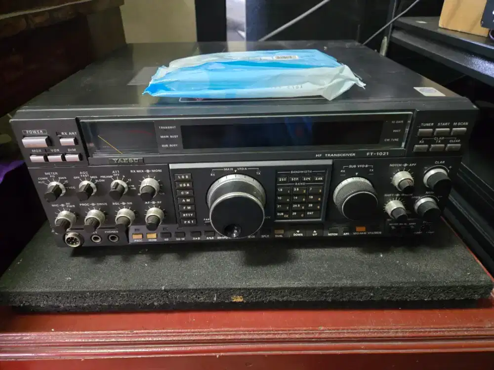Yaesu FT 1021 free External Speaker