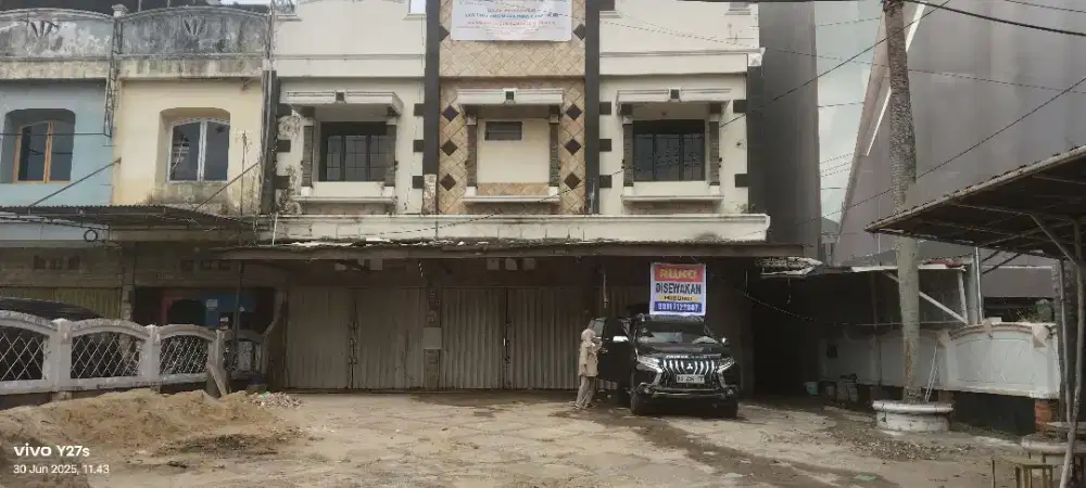 Disewakan Ruko 3 Pintu