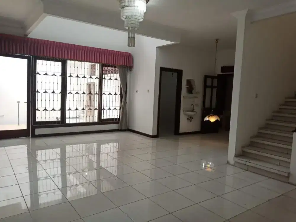 TERMURAH PERUMAHAN GRAHA FAMILI 2 LANTAI KAMAR BANYAK DEKAT TOL WIYUNG