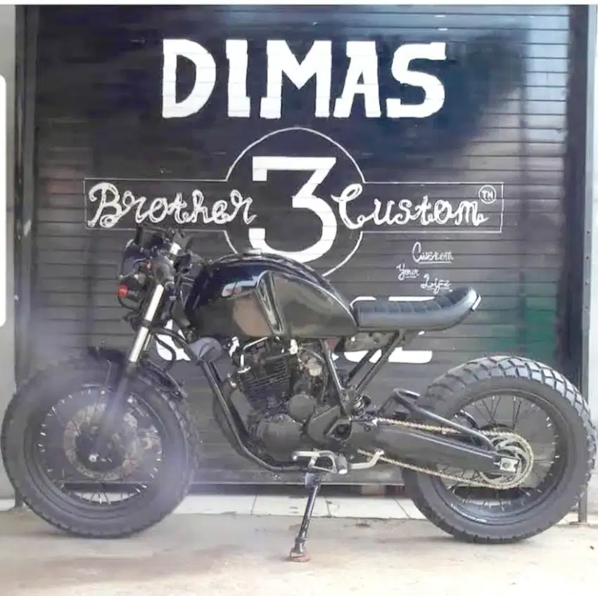 ban 1 set + swing arm. pnp scorpio.cocok untuk motor custom