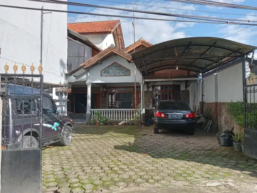 Jual rumah dijalan raya soreang