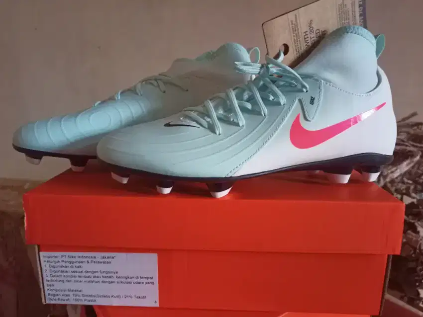 (BARU) Sepatu Bola Nike Phantom Luna 2 Club White-Mint Original Resmi