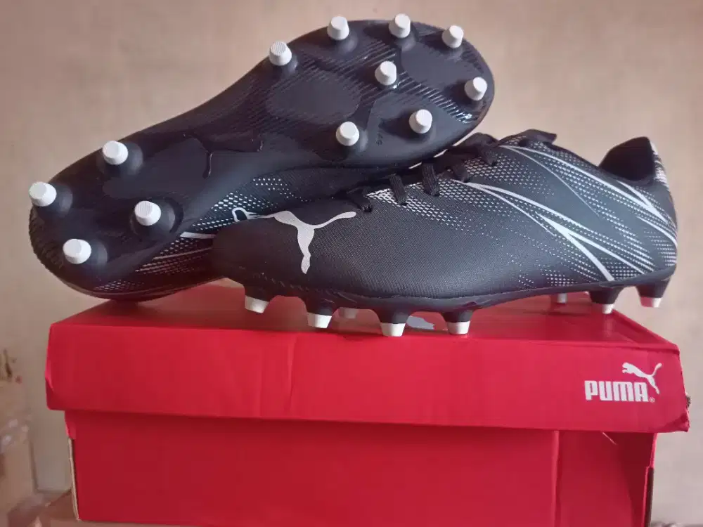 (BARU) Sepatu Bola Puma Black size cek keterangan Original Resmi