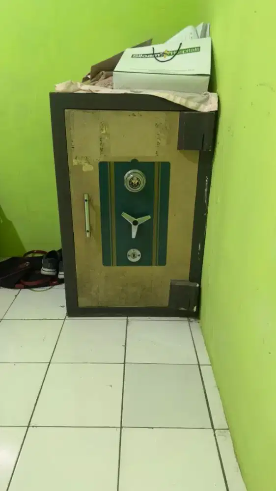 Dijual Berangkas 1m x 80cm x 60cm