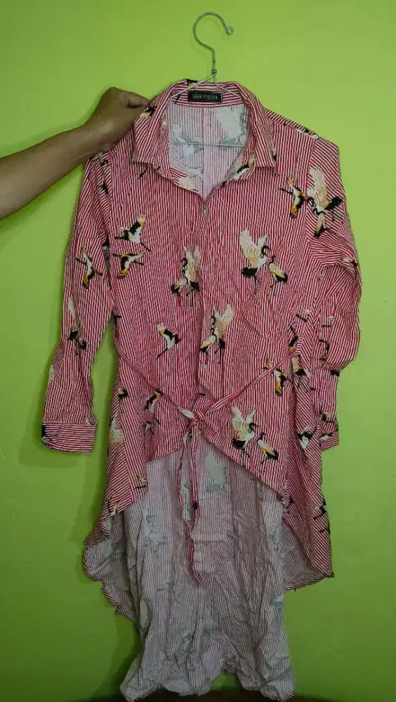 Atasan wanita model mermaid