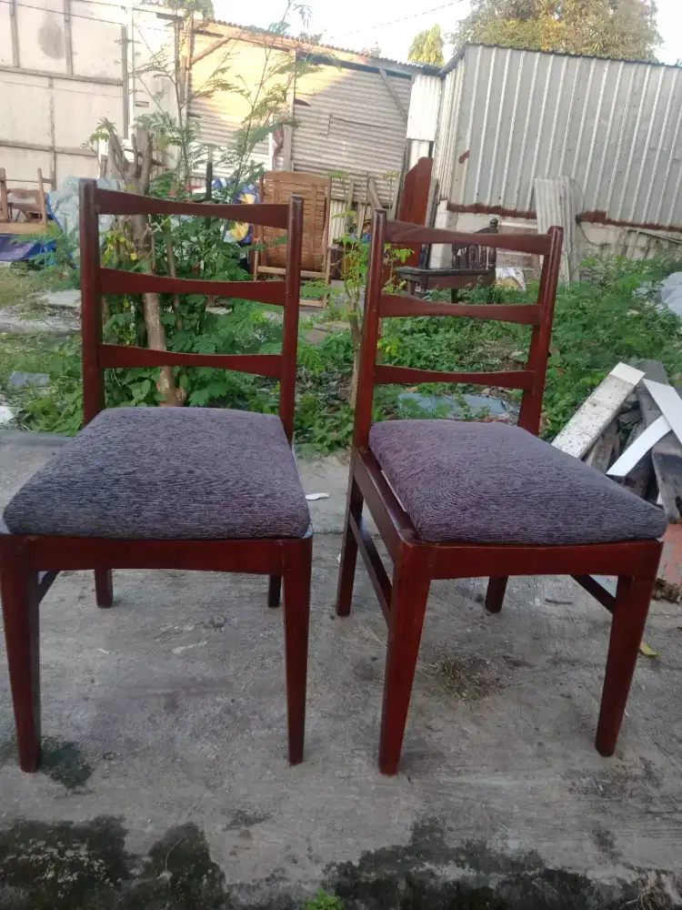 Dua kursi serbaguna jok baru