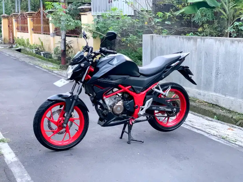 CB 150 R StreetFire