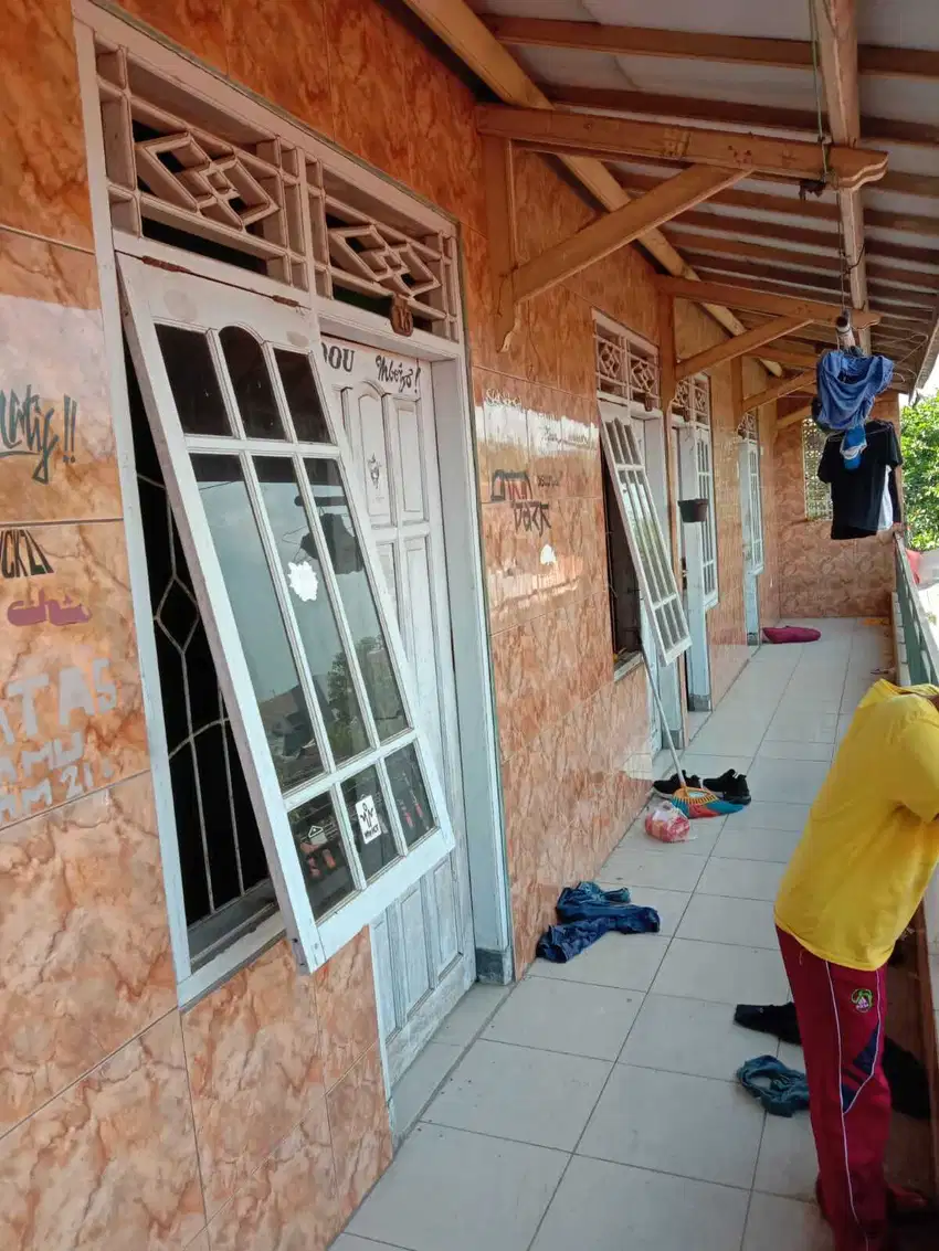 Rumah kost murah 16 pintu di Karawang