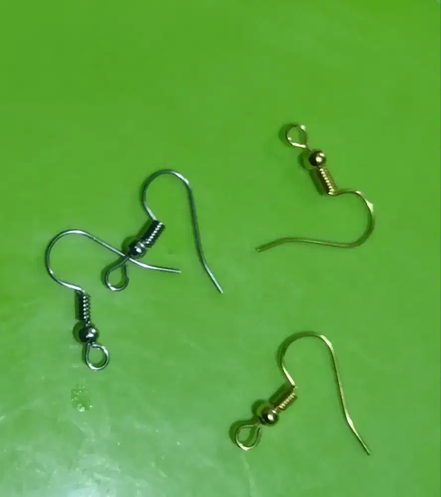 2 PASANG PENGAIT ANTING GOLD DAN SILVER