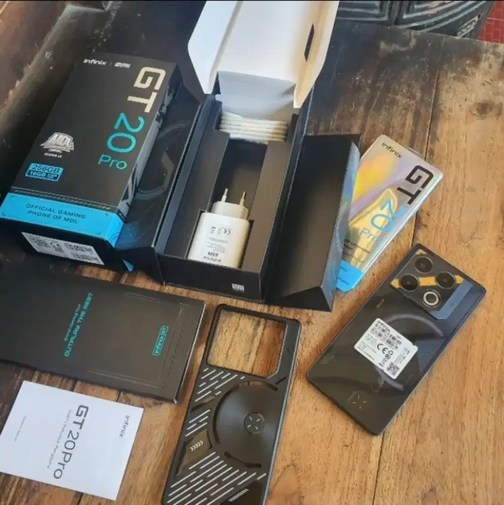 Infinix GT 20 Pro RAM 24/256 GB + Fan Cooler Gift Box Like New Garansi